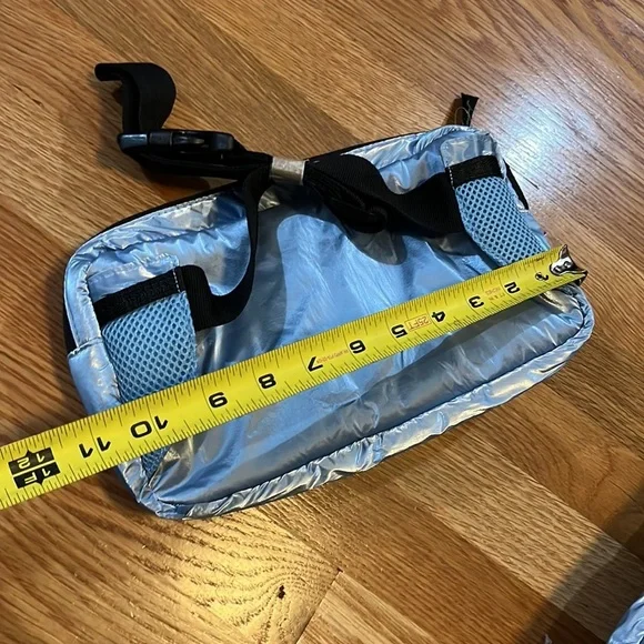 Free People Courtside Cargo Sling Bag NEW - Picture 13 of 17